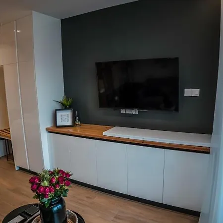 Cosea Living: Seaside Elegant In Harbour 112