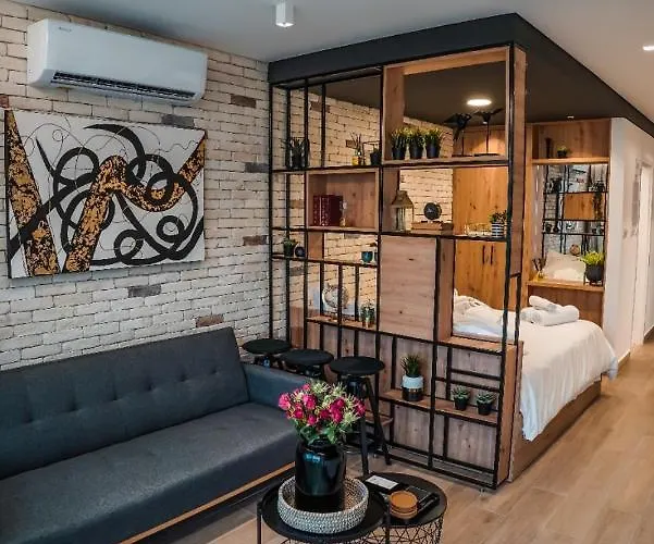 Cosea Living: Seaside Elegant In Harbour 112 *