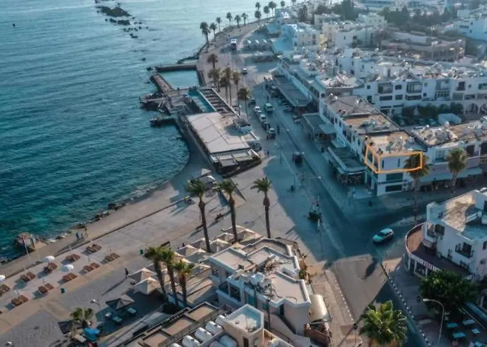 Cosea Living: Seaside Elegant In Harbour 112 * Paphos