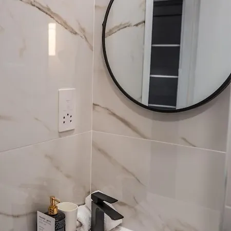 Cosea Living: Seaside Elegant In Harbour 112 פאפוס