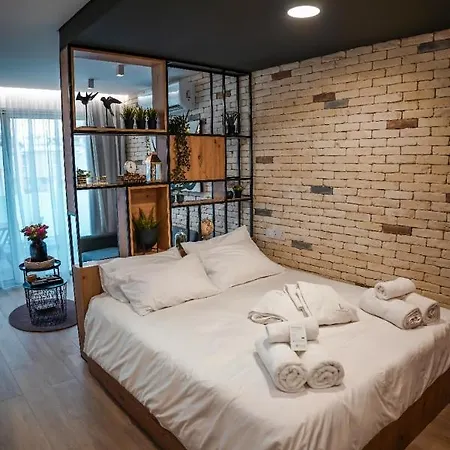Cosea Living: Seaside Elegant In Harbour 112 Apartment Paphos